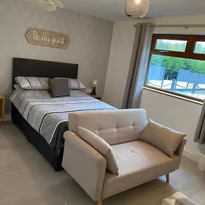 the-bungalow-leeds-west-yorkshire.yorkshirehotels.net/